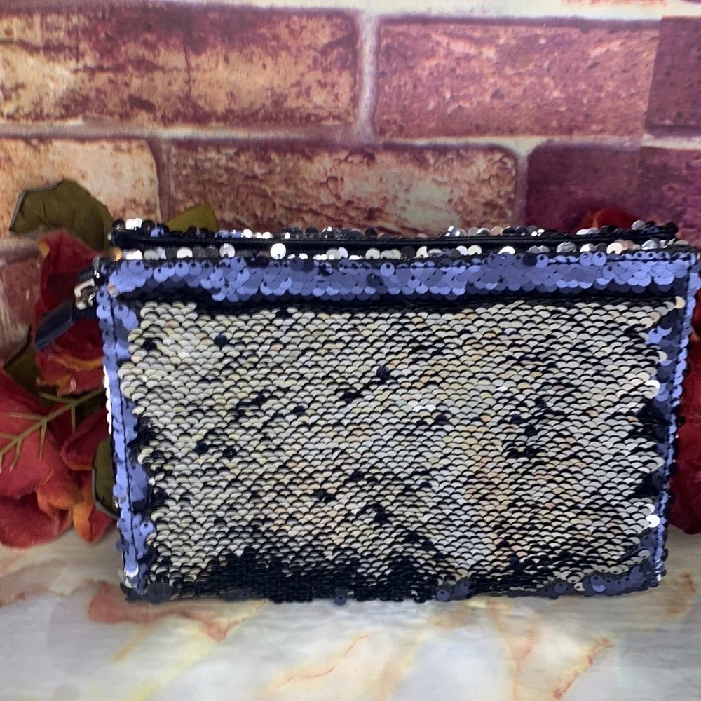 Sequined Color Changing Blue and Silver Cosmetic Bag